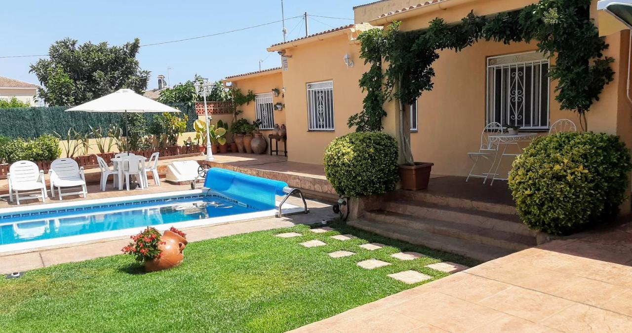 Chalet Vacacional Con Piscina Privada Y Barbacoa Таррагона Экстерьер фото