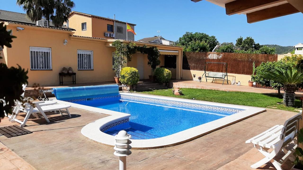 Chalet Vacacional Con Piscina Privada Y Barbacoa Таррагона Экстерьер фото