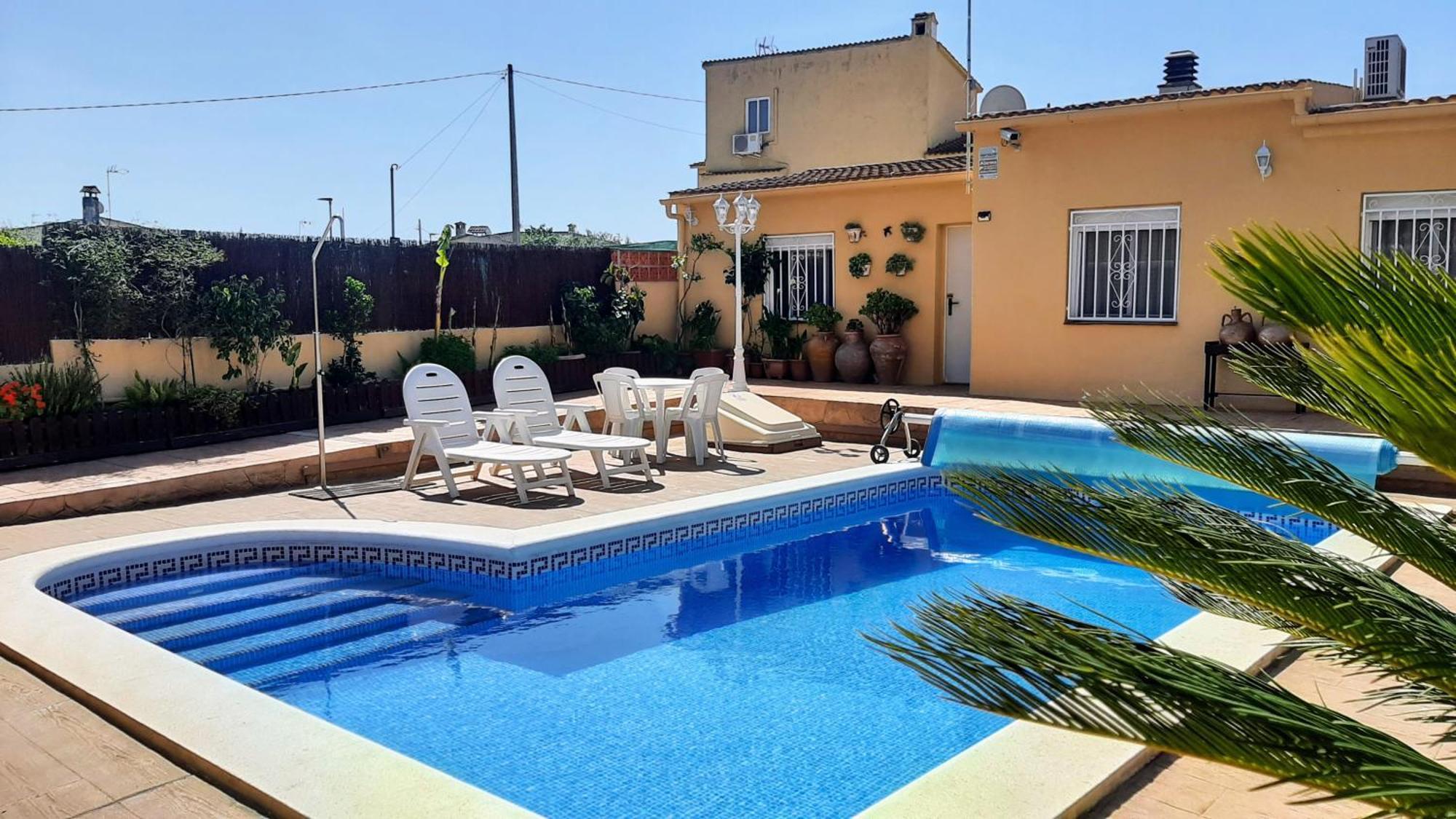 Chalet Vacacional Con Piscina Privada Y Barbacoa Таррагона Экстерьер фото